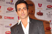 Sonu Sood offers his Mumbai hotel to accommodate doctors & medical staff treating COVID-19 patients
